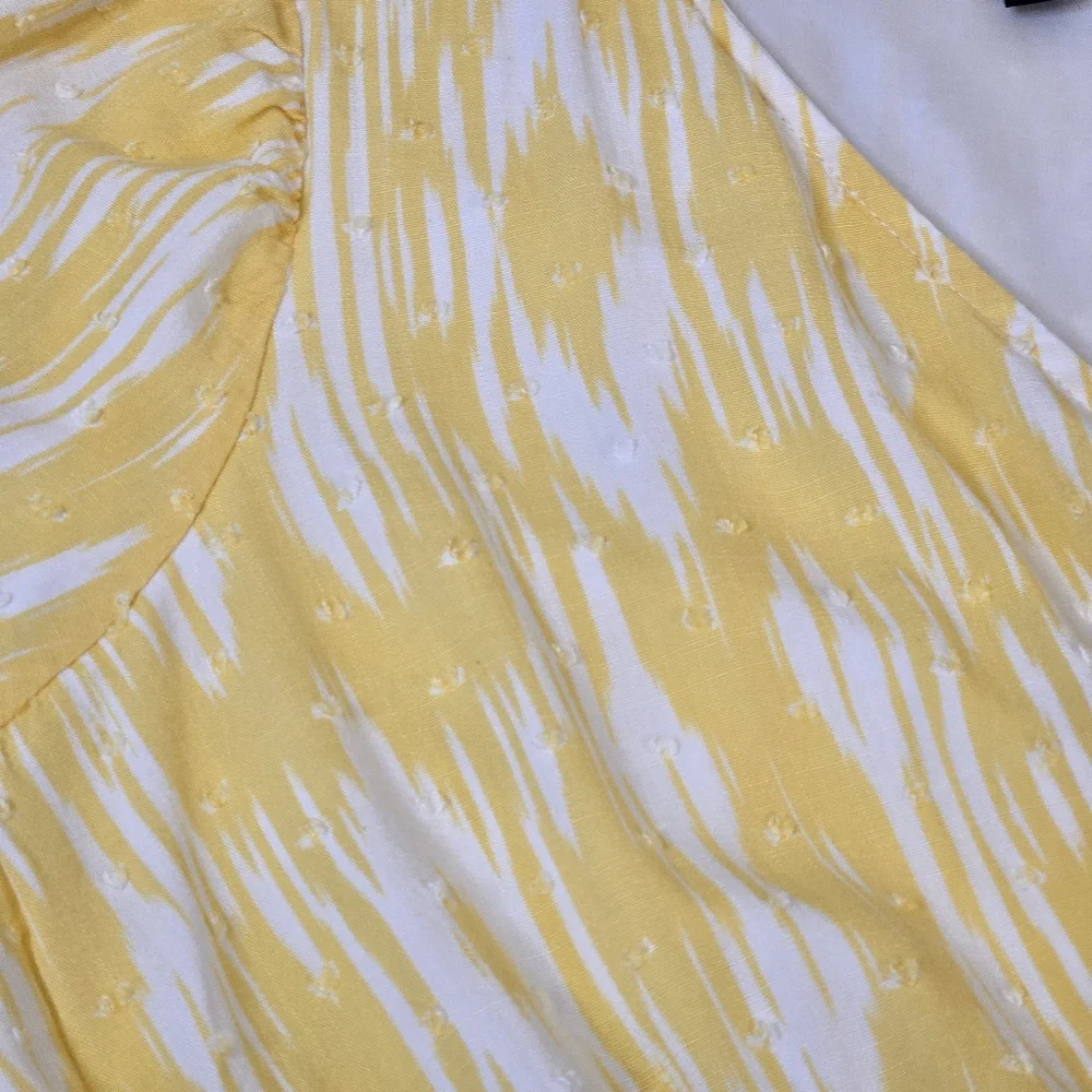 NWoT Torrid Yellow Faux Wrap Surplice Midi Dress Yellow White Size 1 (14/16) - Picture 4 of 16